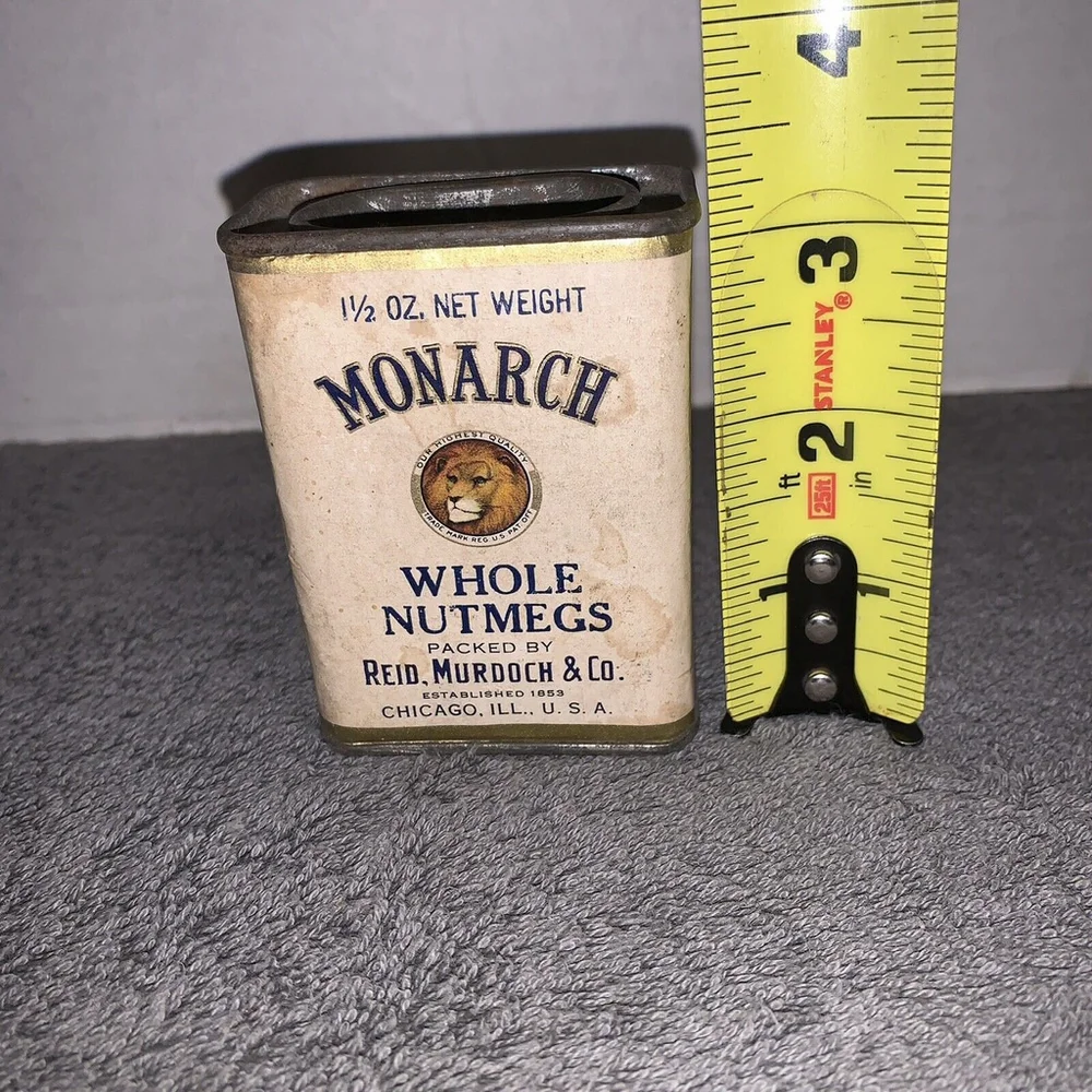 Vintage Monarch Lion Spice Tin Whole Nutmegs Reid Murdoch Chicago Kitchen Decor